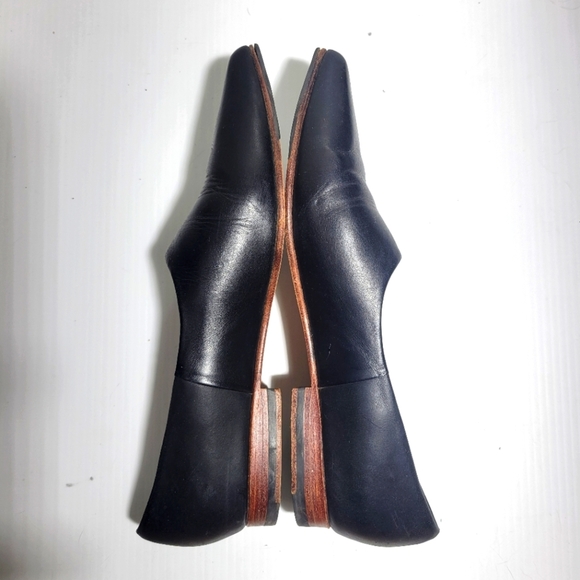 John Fluevog History Marina Pointed Toe D'Orsay Leather Flat Black size 7 - Picture 7 of 9